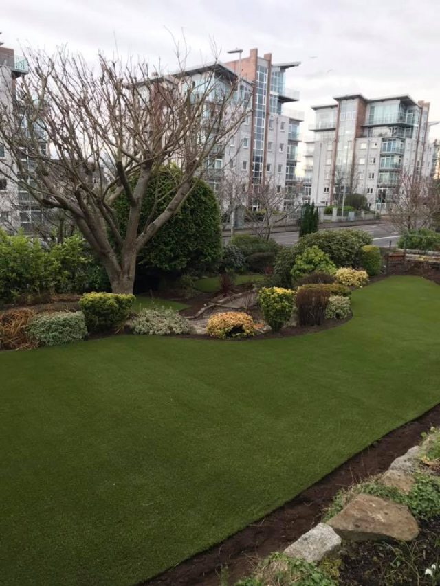 Artificial Grass in garden area | Easigrass Aberdeen